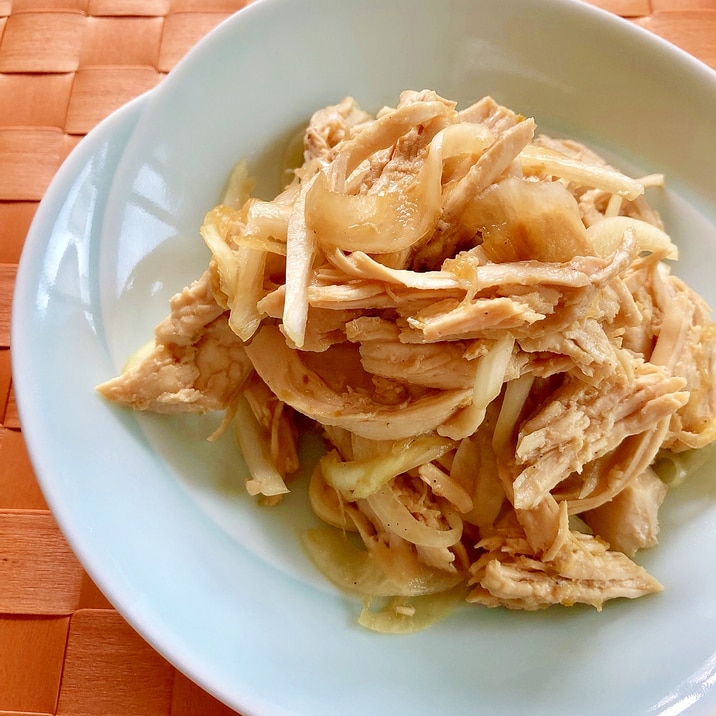 簡単！レンジ蒸し鶏と新玉ねぎの和えもの